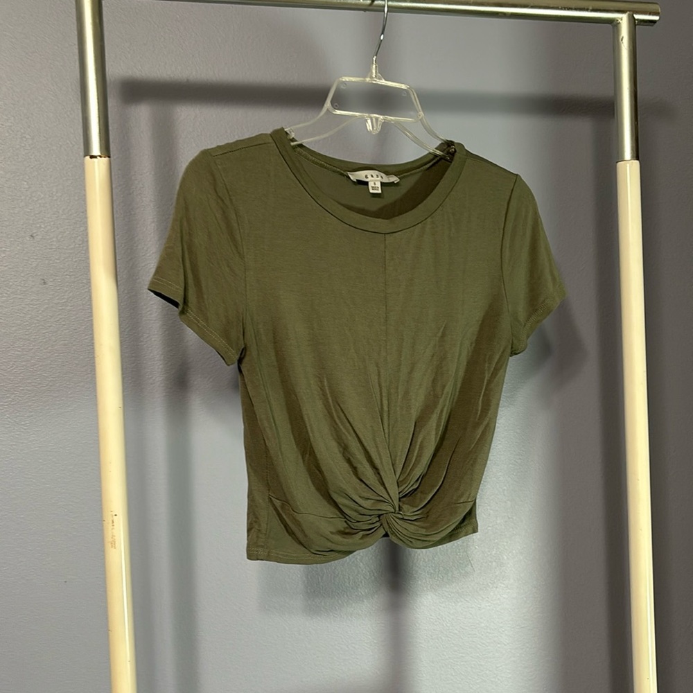 Gaze green crop t-shirt size small